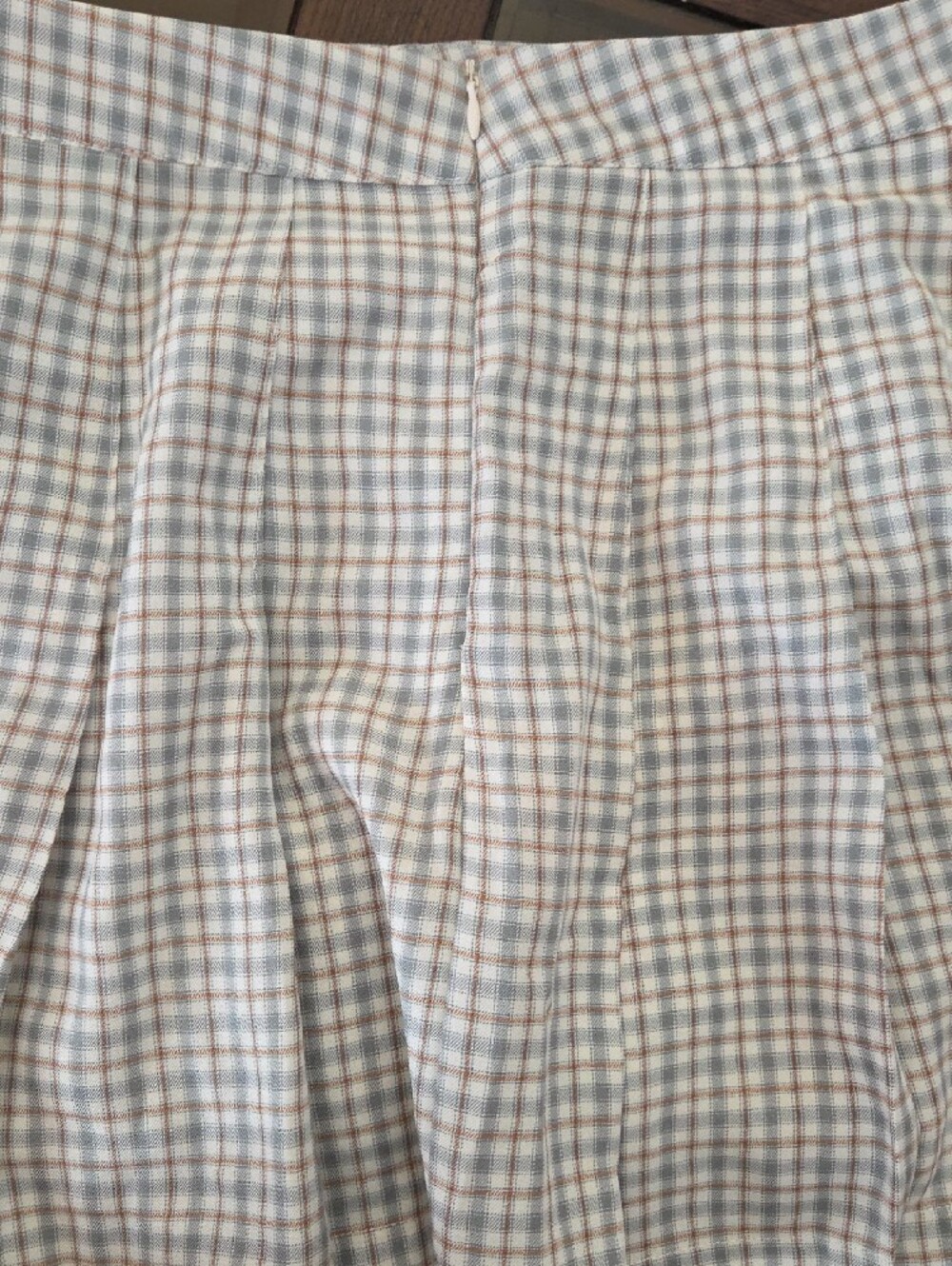 Risque Clothing - Plaid A-Line Mini Skort in Cream, Brown, & Light Blue Size L - Picture 5 of 7